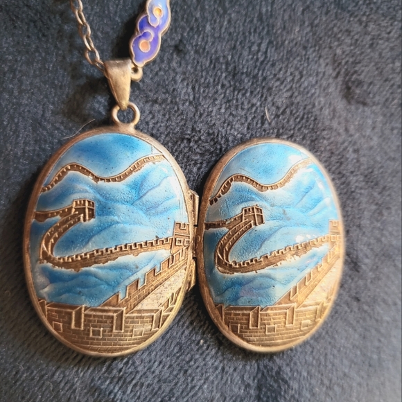 Antique Chinese Enamel Locket - Picture 1 of 4